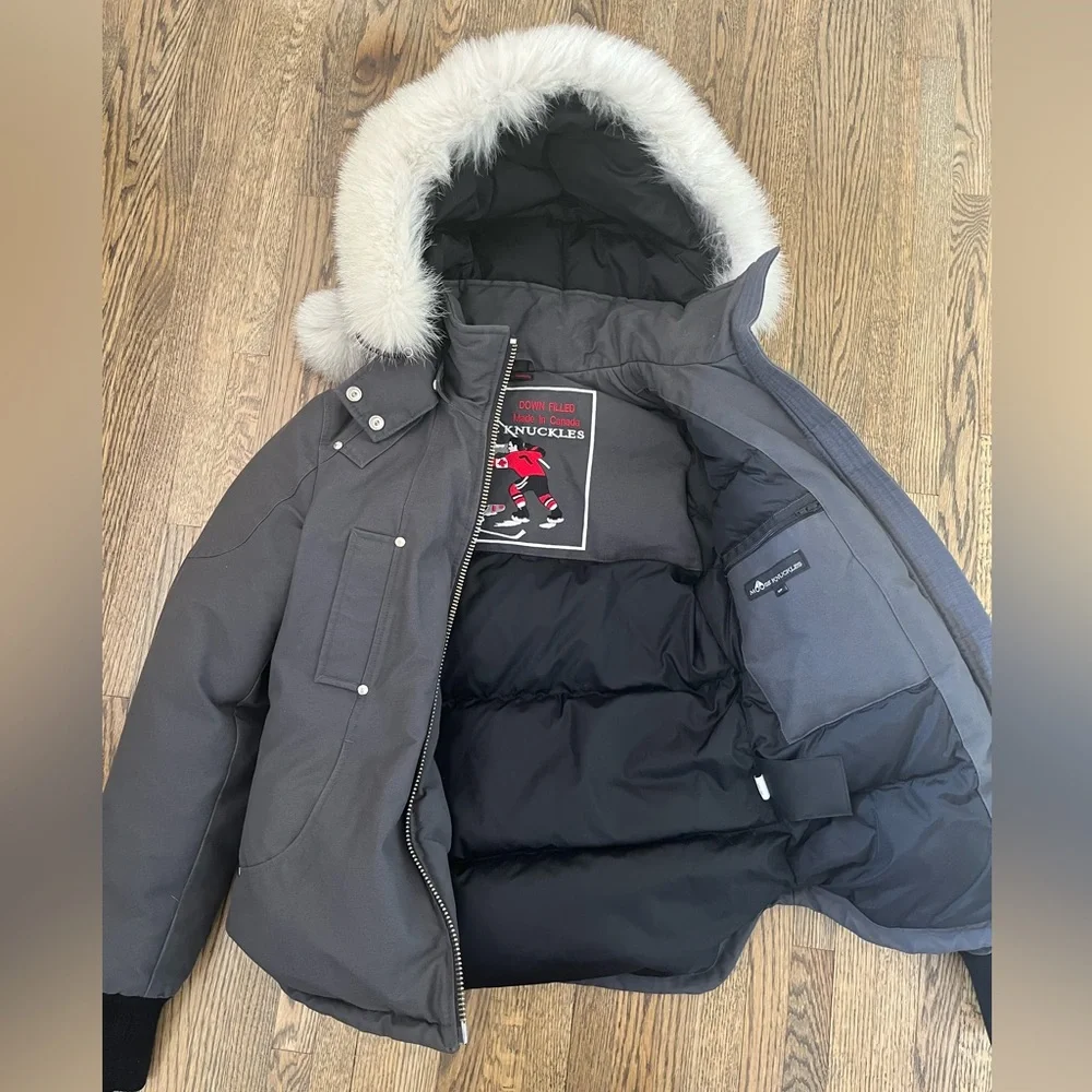 ACCEPTING OFFERS - Women’s Mooseknuckle Beaver Bomber Size Small - Picture 2 of 4